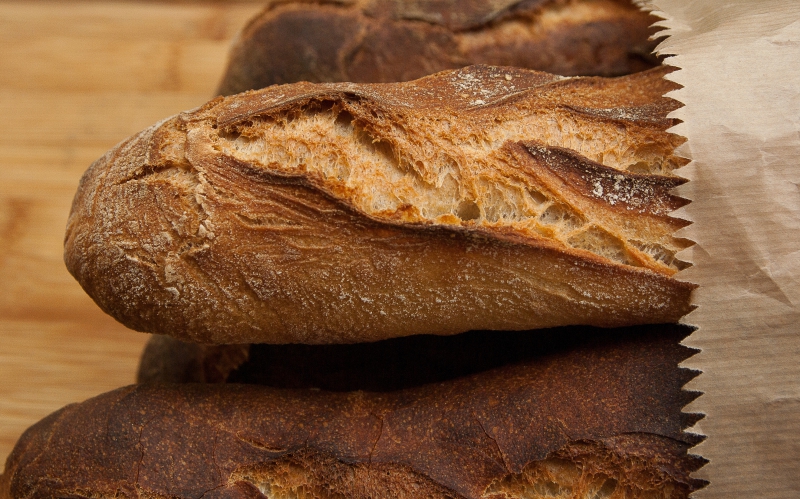 boutique-ANTIBES-min_dish-food-baking-cuisine-bread-bakery-399077-pxhere.com